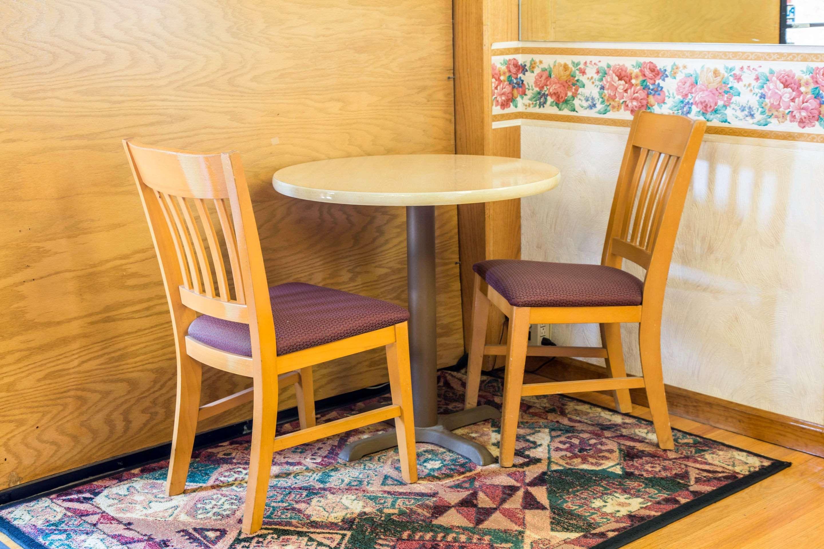 Rodeway Inn & Suites Branford - Guilford Esterno foto